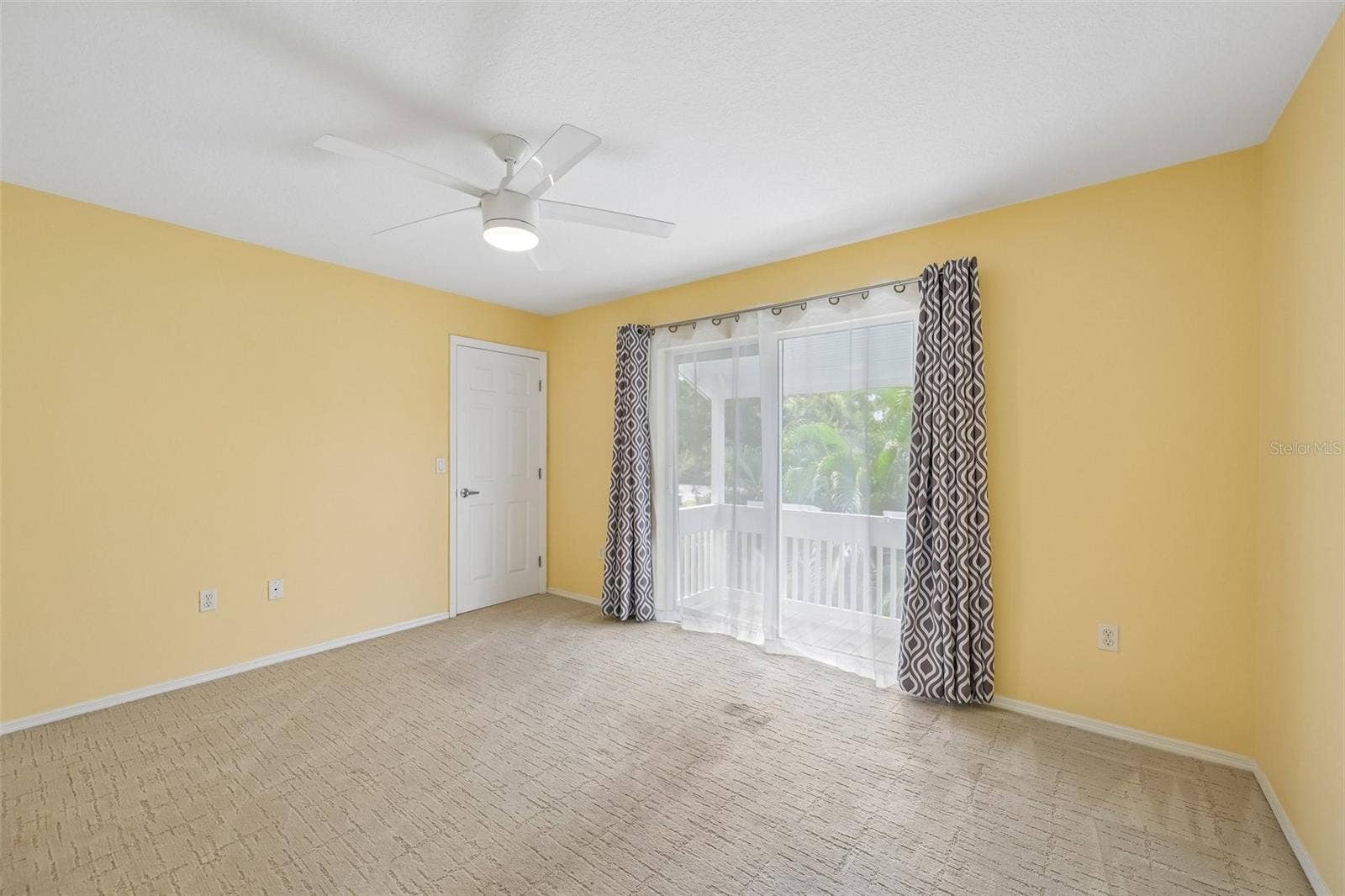 817 OAK VISTA DRIVE, Sarasota, FL 34232