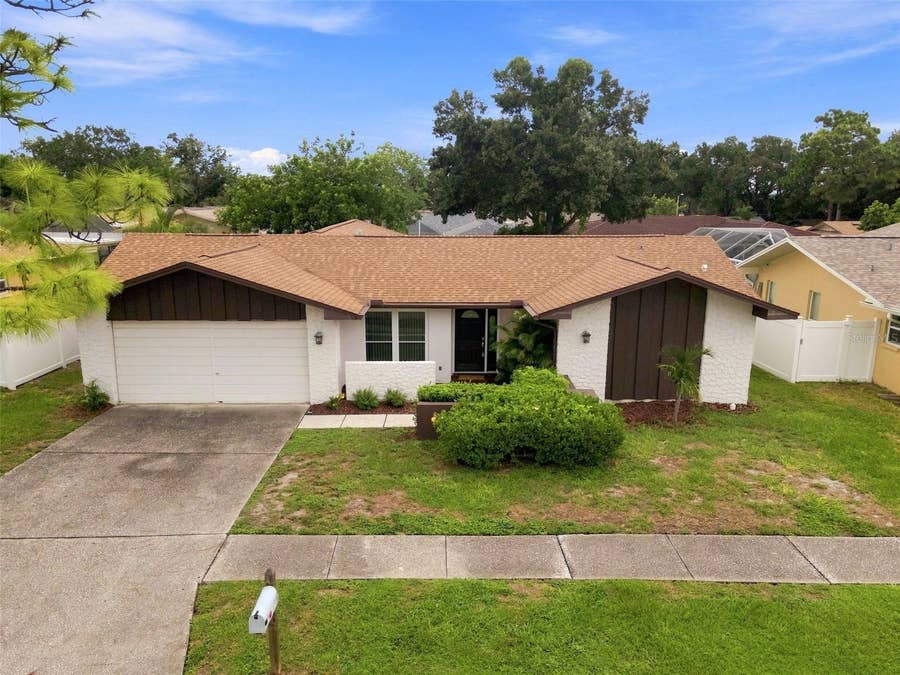 Property photo for 203 HILLCREST DRIVE, Safety Harbor, FL