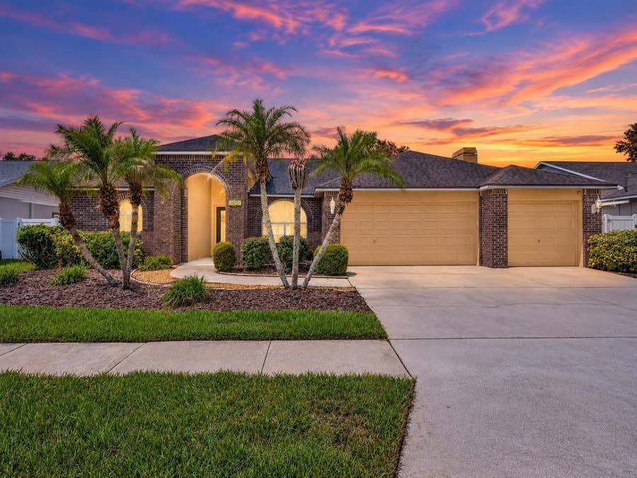 Property photo for 4404 KENDAL COURT, Valrico, FL