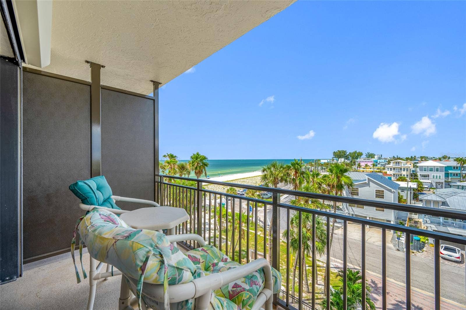 7650 BAYSHORE DRIVE, #406, Treasure Island, FL 33706 7650 BAYSHORE DRIVE, #406, Treasure Island, FL 33706