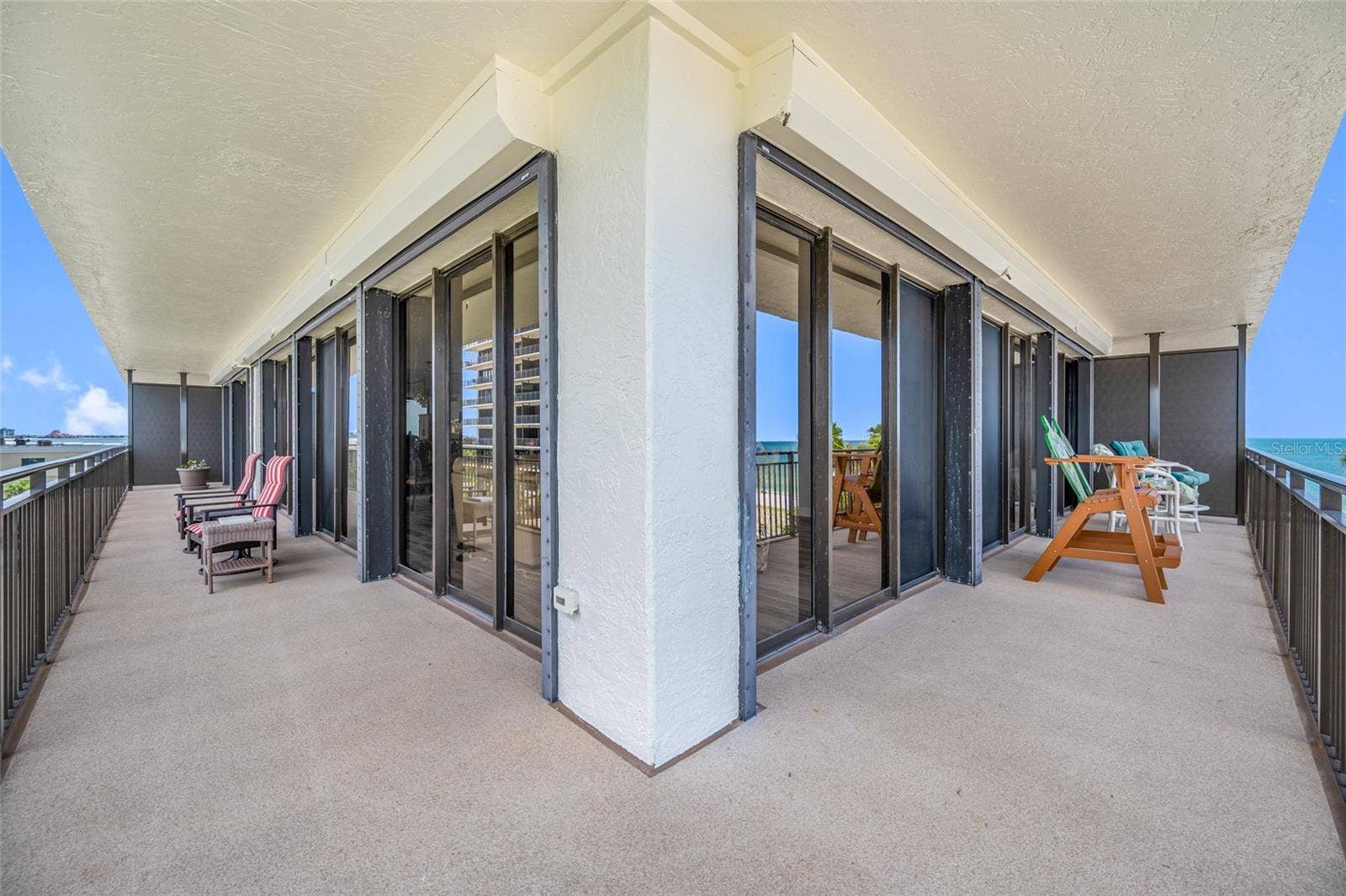 7650 BAYSHORE DRIVE, #406, Treasure Island, FL 33706 7650 BAYSHORE DRIVE, #406, Treasure Island, FL 33706
