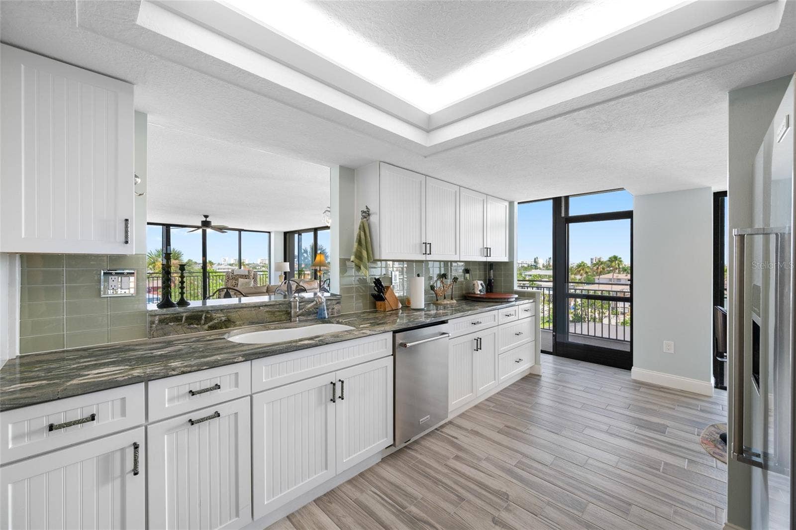 7650 BAYSHORE DRIVE, #406, Treasure Island, FL 33706 7650 BAYSHORE DRIVE, #406, Treasure Island, FL 33706