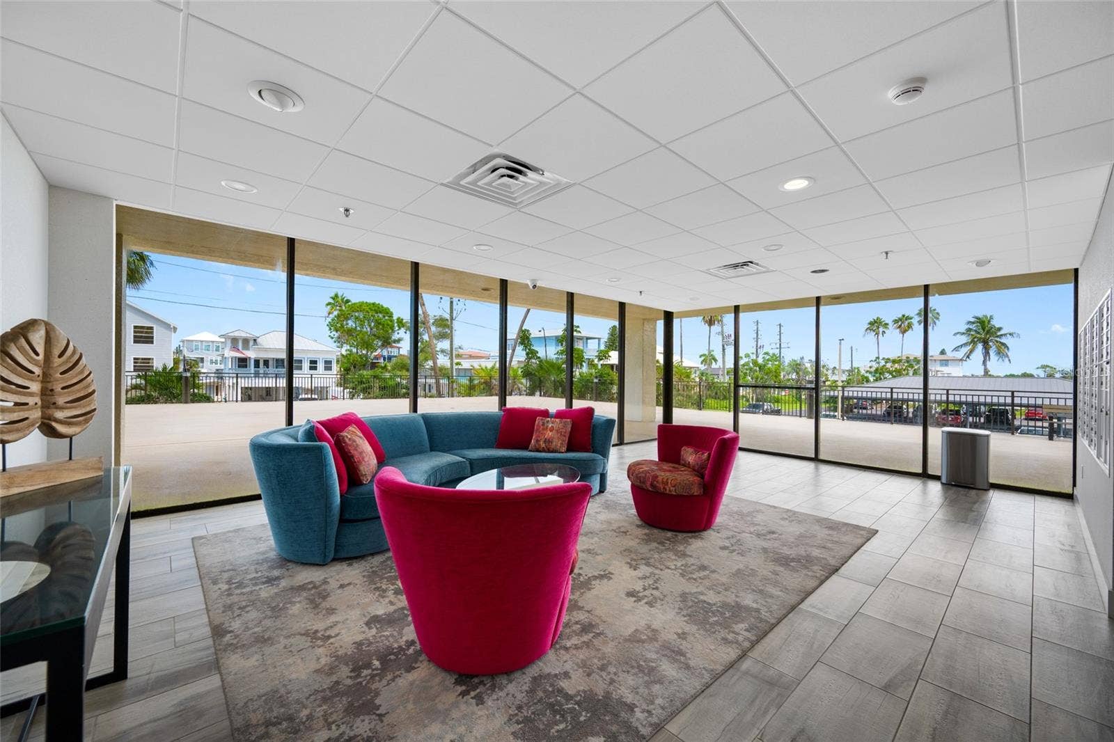 7650 BAYSHORE DRIVE, #406, Treasure Island, FL 33706 7650 BAYSHORE DRIVE, #406, Treasure Island, FL 33706