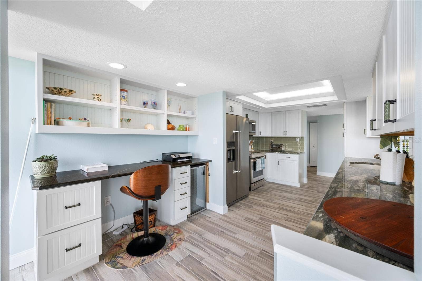 7650 BAYSHORE DRIVE, #406, Treasure Island, FL 33706 7650 BAYSHORE DRIVE, #406, Treasure Island, FL 33706