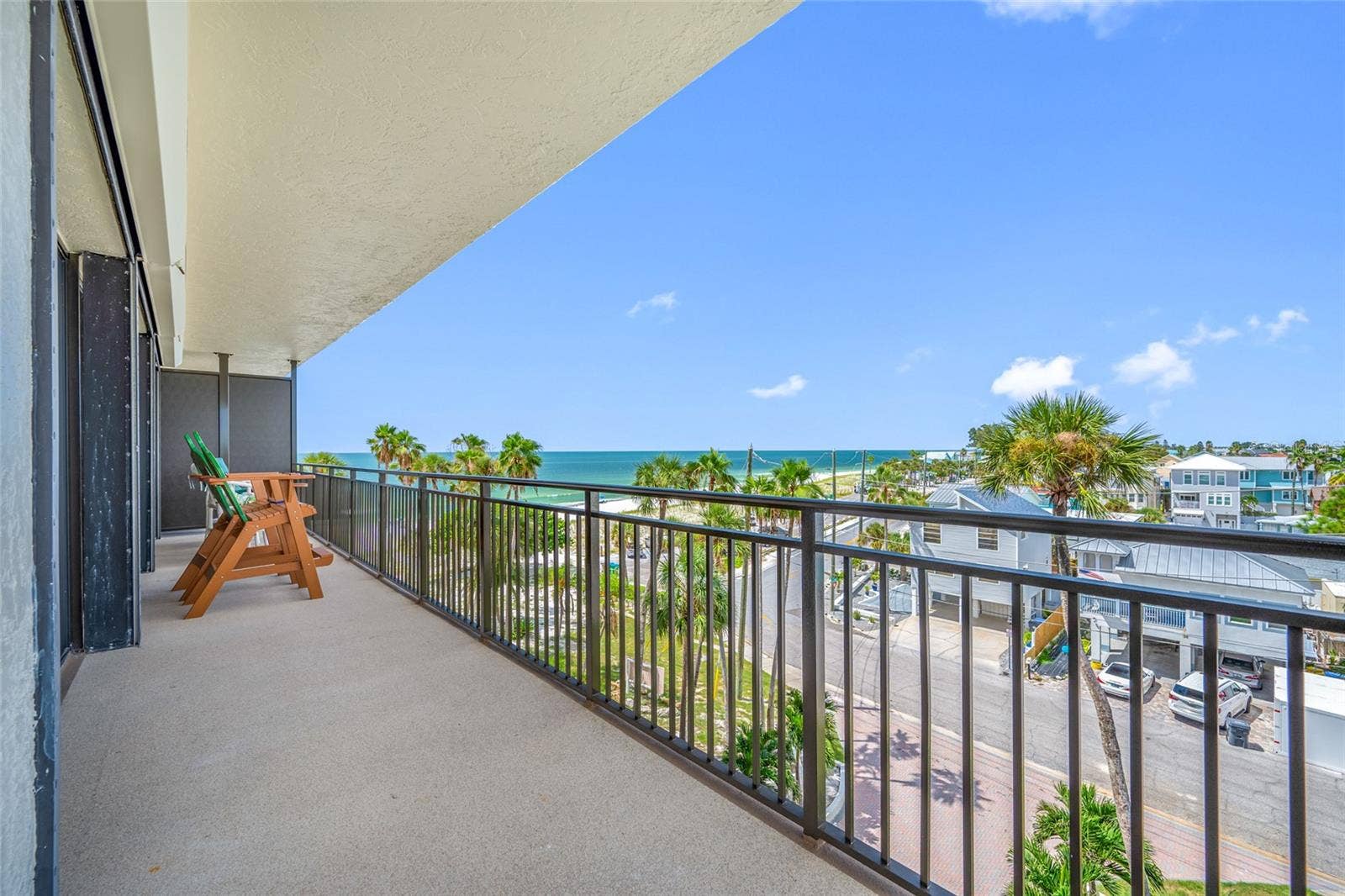 7650 BAYSHORE DRIVE, #406, Treasure Island, FL 33706 7650 BAYSHORE DRIVE, #406, Treasure Island, FL 33706