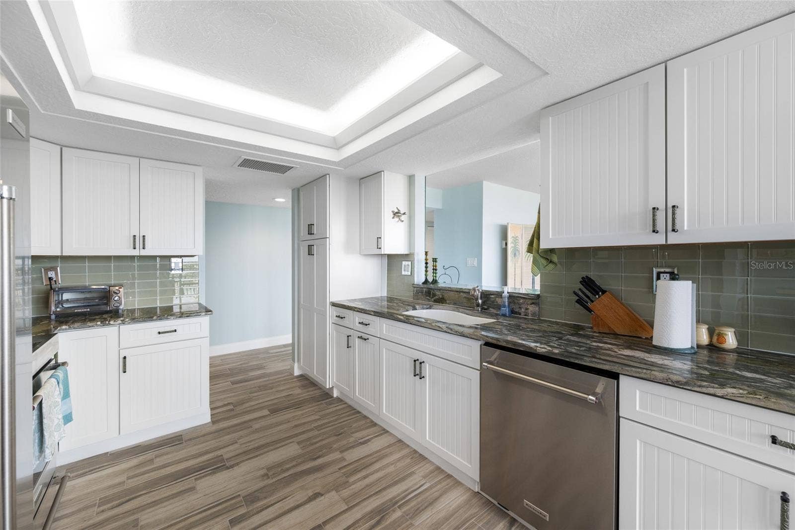 7650 BAYSHORE DRIVE, #406, Treasure Island, FL 33706 7650 BAYSHORE DRIVE, #406, Treasure Island, FL 33706