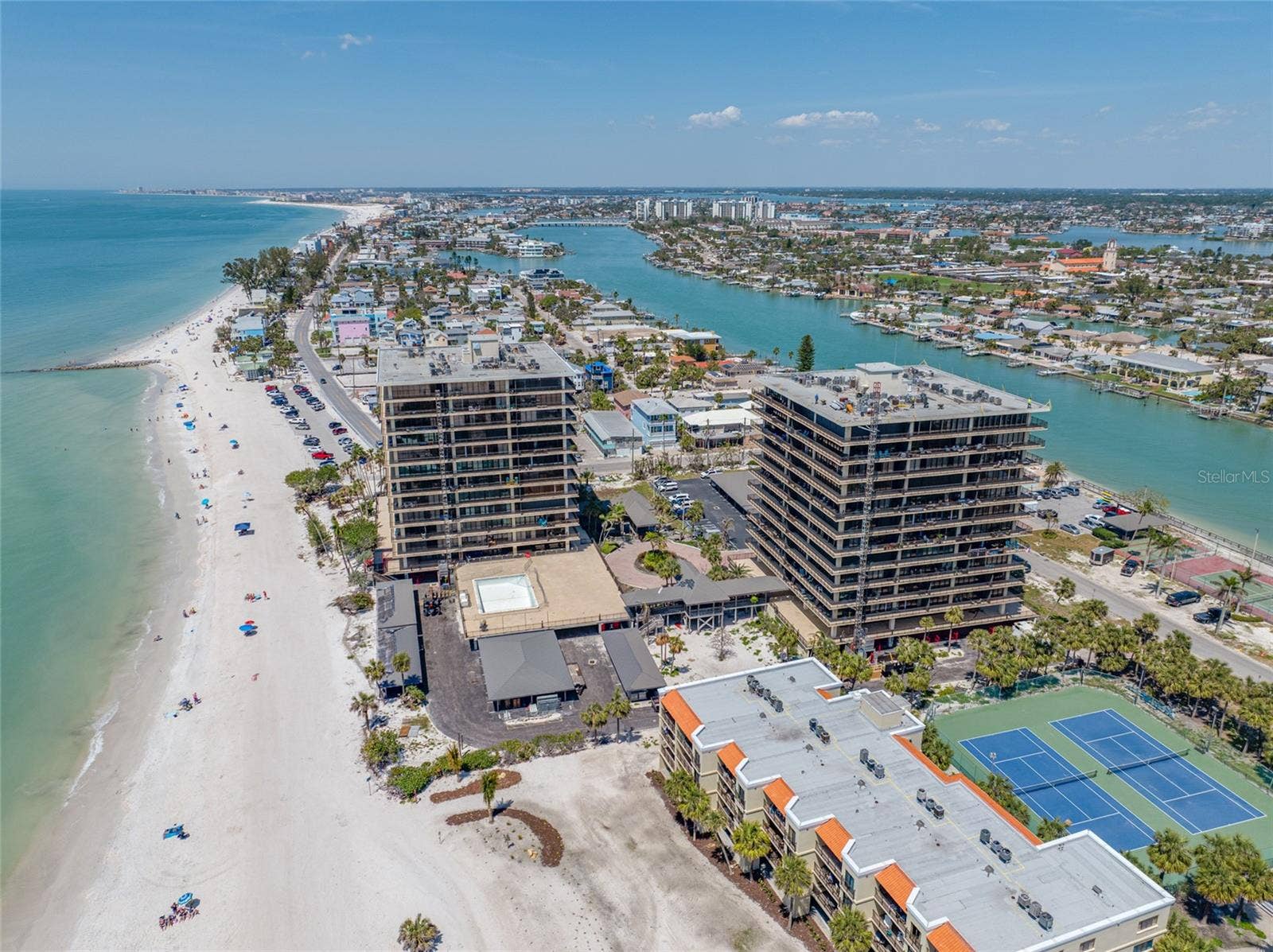 7650 BAYSHORE DRIVE, #406, Treasure Island, FL 33706 7650 BAYSHORE DRIVE, #406, Treasure Island, FL 33706
