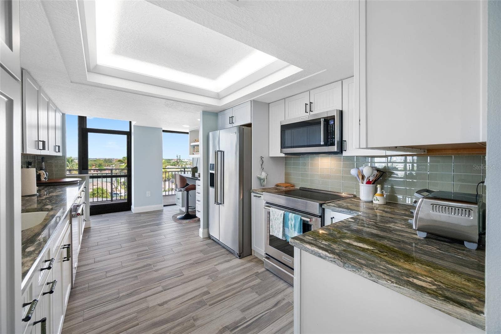 7650 BAYSHORE DRIVE, #406, Treasure Island, FL 33706 7650 BAYSHORE DRIVE, #406, Treasure Island, FL 33706