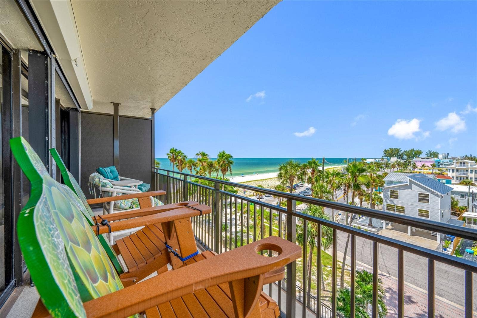 7650 BAYSHORE DRIVE, #406, Treasure Island, FL 33706 7650 BAYSHORE DRIVE, #406, Treasure Island, FL 33706