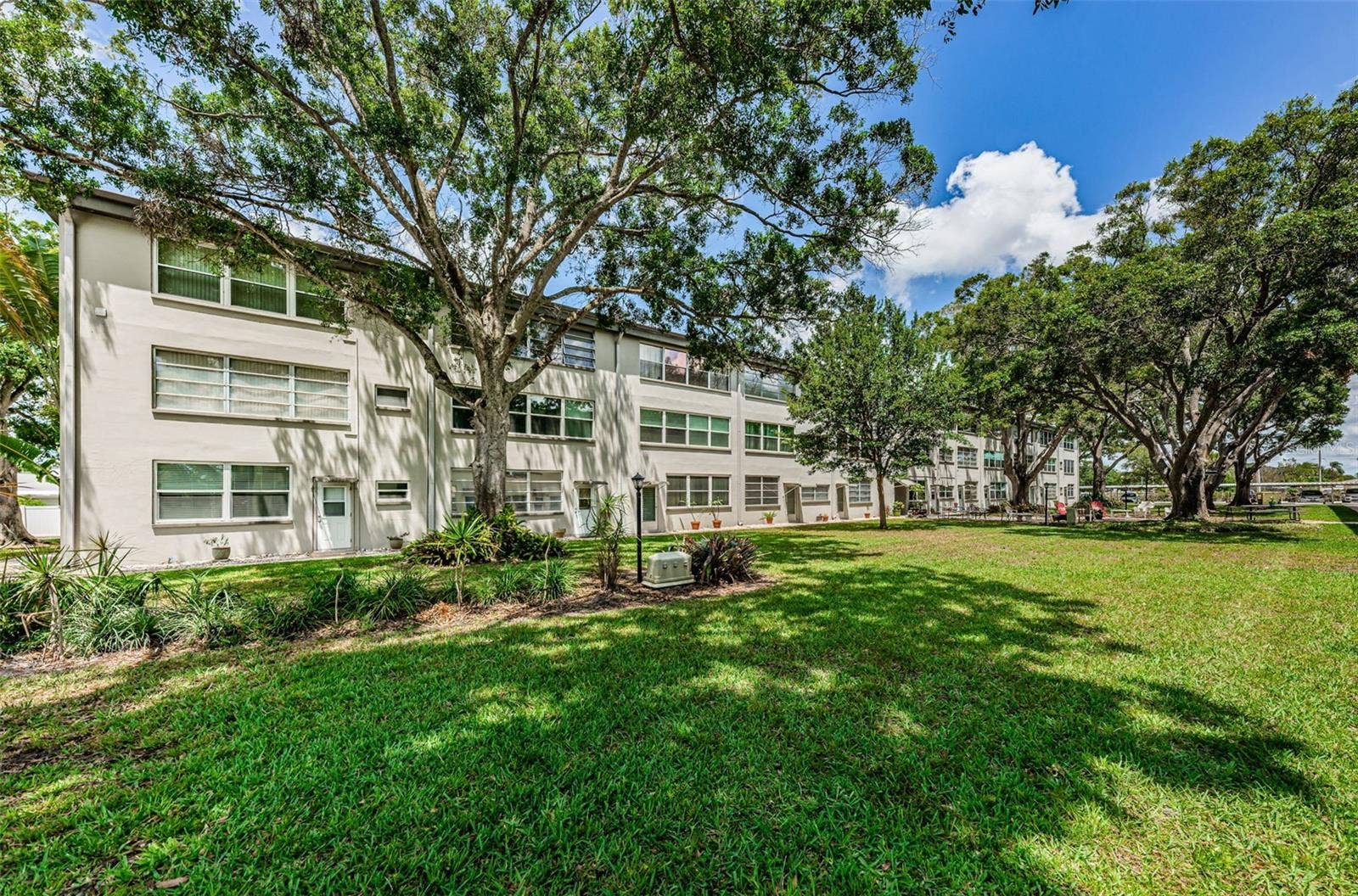 5880 38TH AVENUE N, #309, St Petersburg, FL 33710