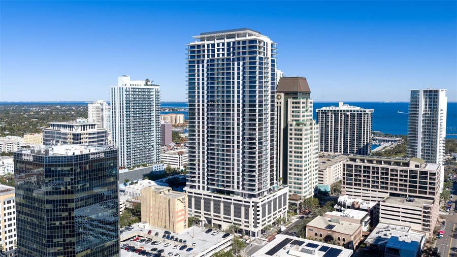Property photo for 275 1ST AVENUE S, #3003, St Petersburg, FL