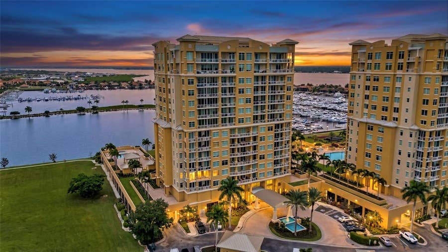 Property photo for 140 RIVIERA DUNES WAY, #306, Palmetto, FL