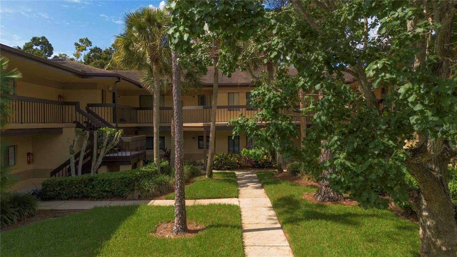 2689 SABAL SPRINGS CIRCLE, #102, Clearwater, FL 33761