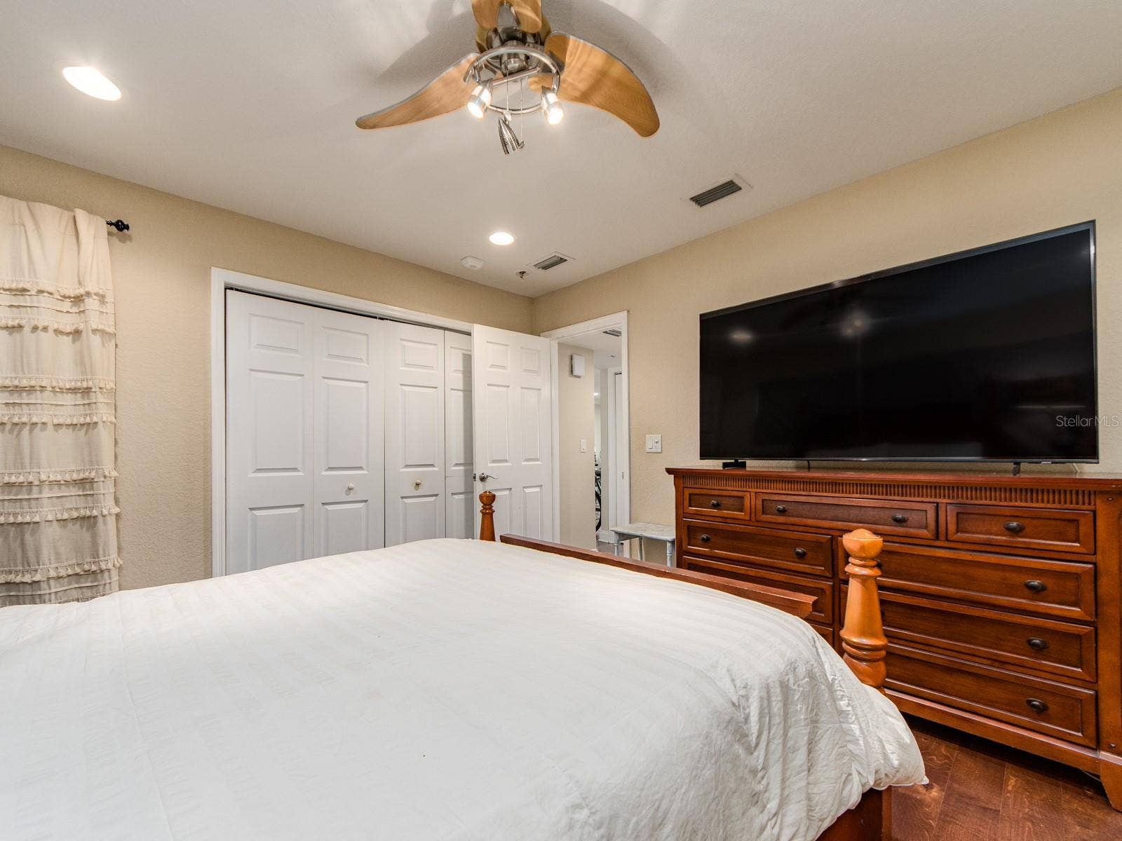 770 ISLAND WAY, #N103, Clearwater Beach, FL 33767