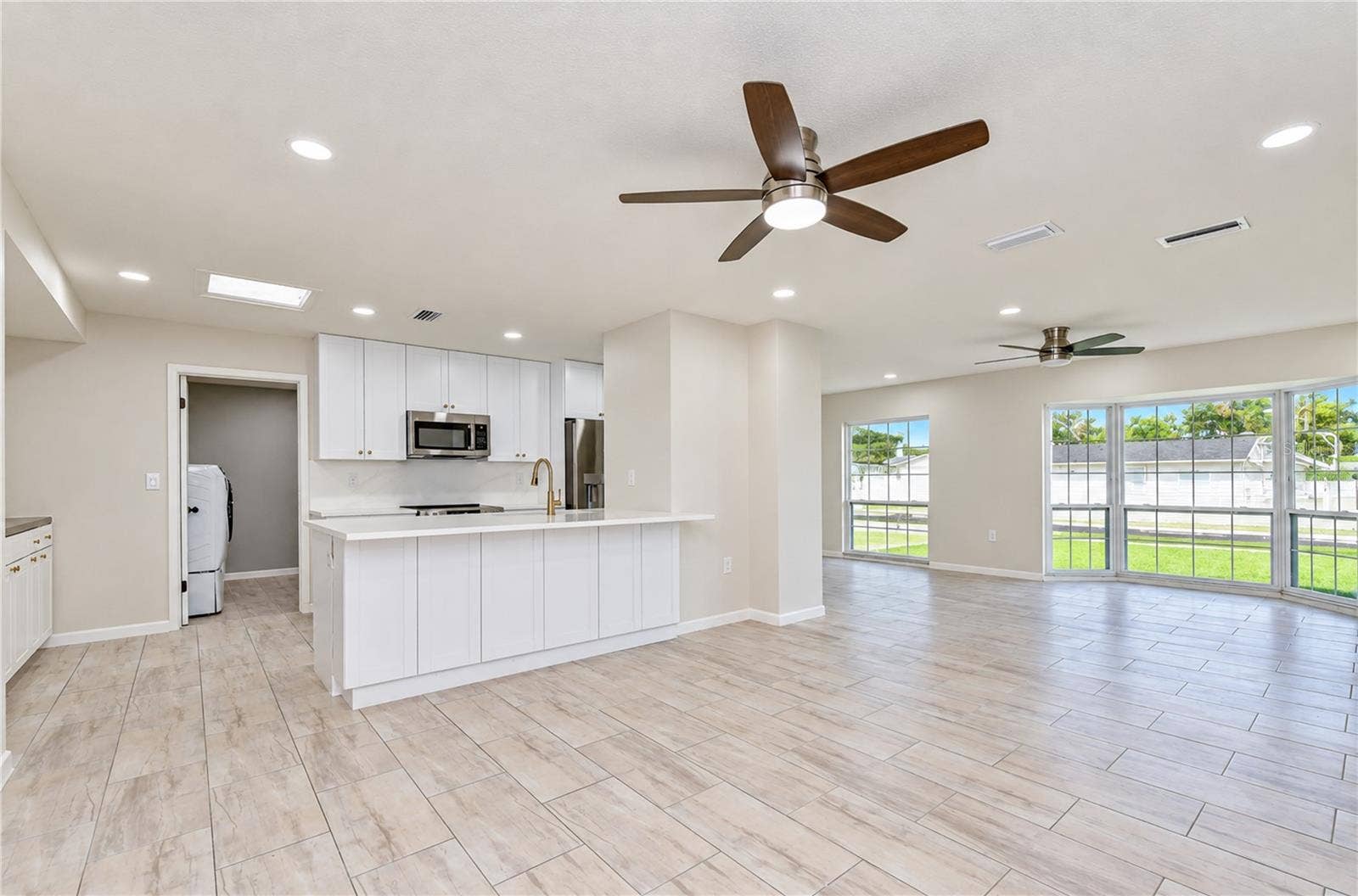 8013 W ELM STREET, Tampa, FL 33615 8013 W ELM STREET, Tampa, FL 33615