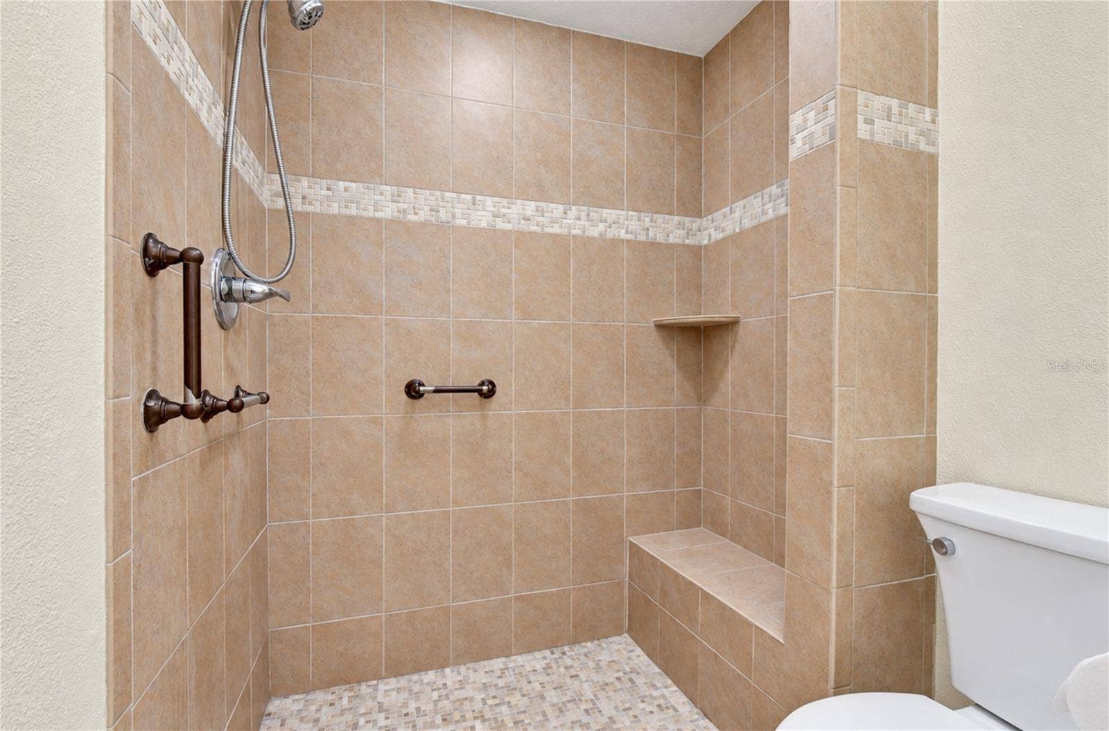 8013 W ELM STREET, Tampa, FL 33615 8013 W ELM STREET, Tampa, FL 33615