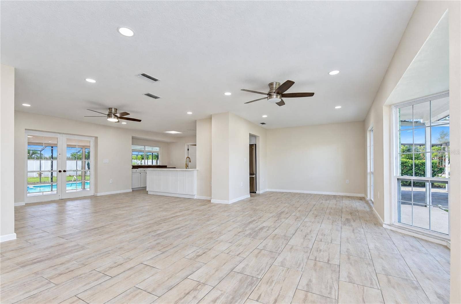 8013 W ELM STREET, Tampa, FL 33615 8013 W ELM STREET, Tampa, FL 33615