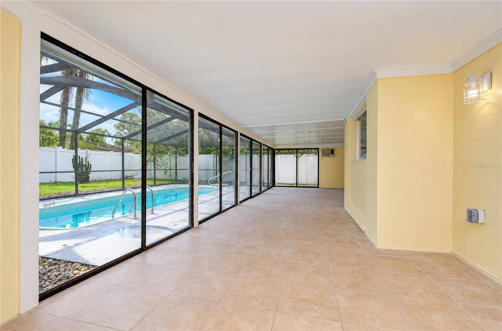 8013 W ELM STREET, Tampa, FL 33615 8013 W ELM STREET, Tampa, FL 33615