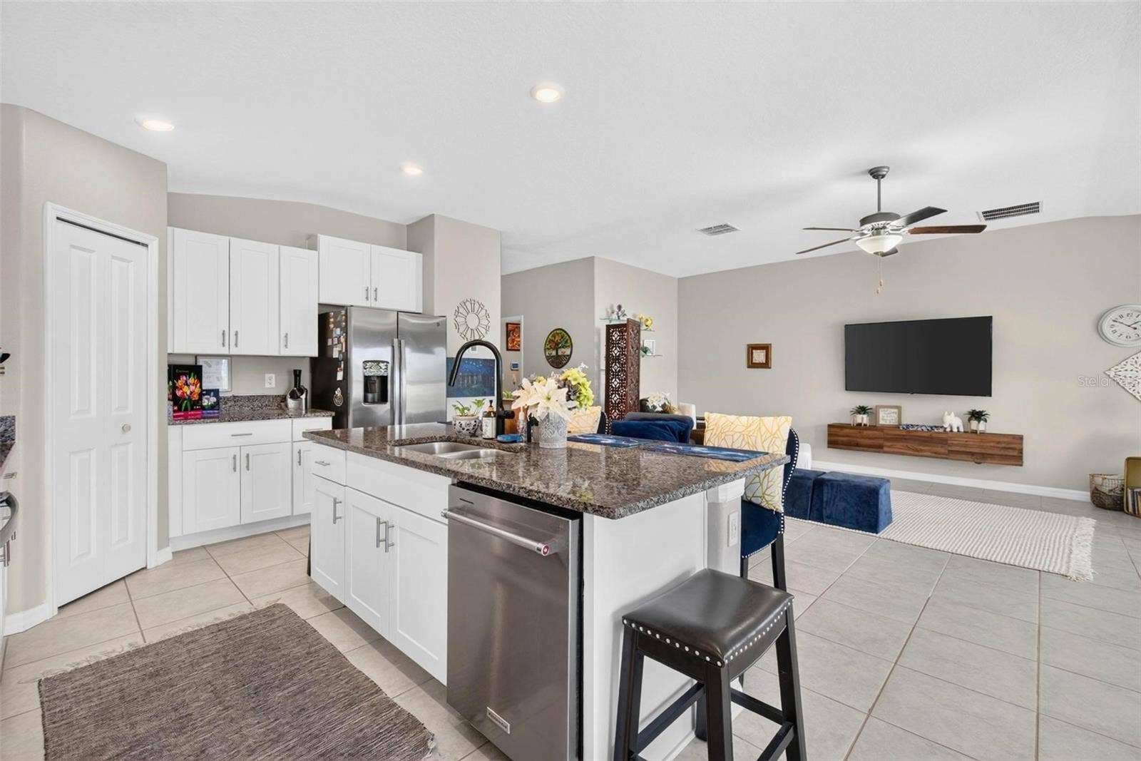 1984 FAN ALOE WAY, Ruskin, FL 33570 1984 FAN ALOE WAY, Ruskin, FL 33570