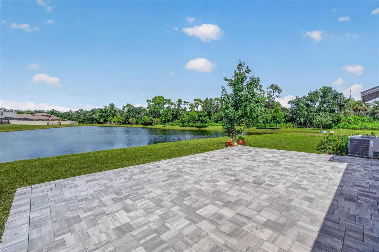 1984 FAN ALOE WAY, Ruskin, FL 33570 1984 FAN ALOE WAY, Ruskin, FL 33570