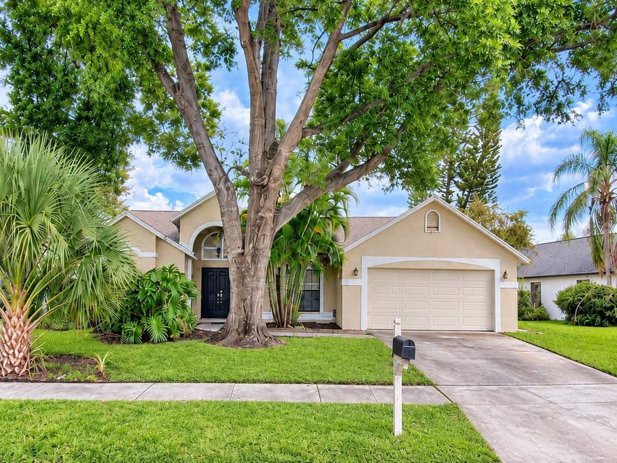 Property photo for 1912 ELK SPRING DRIVE, Brandon, FL