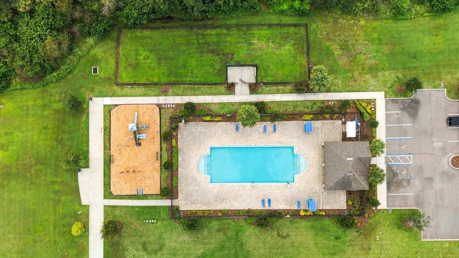 810 CHATHAM WALK DRIVE, Ruskin, FL 33570 Community Pool