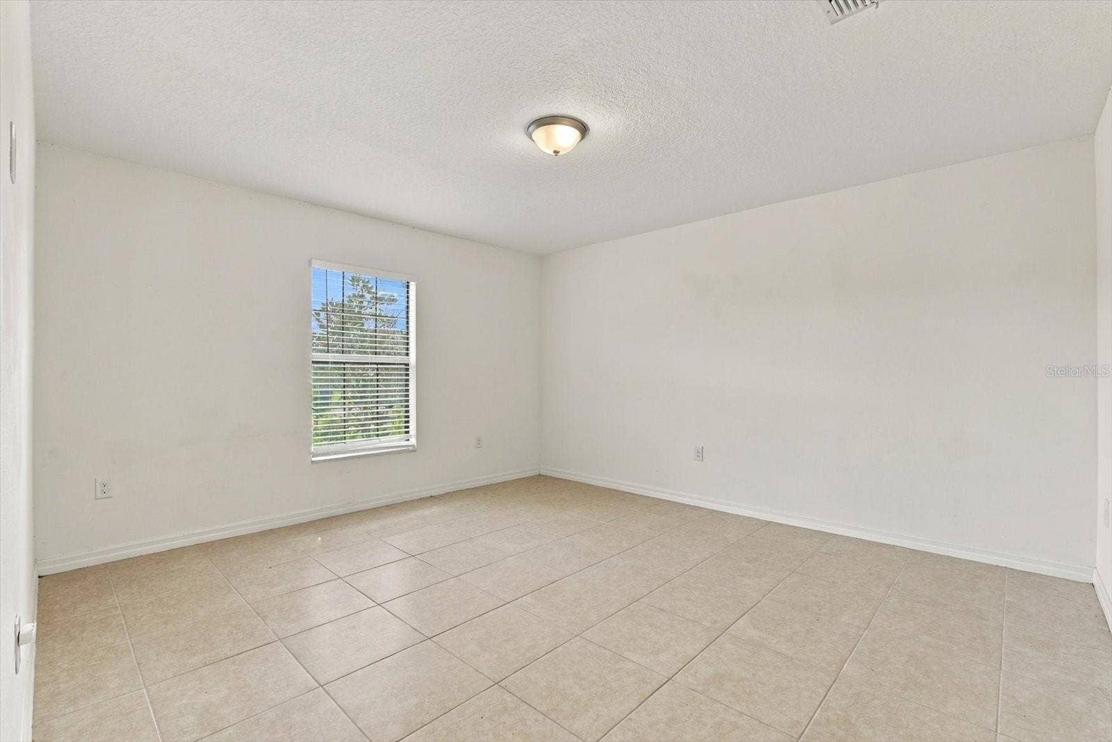 810 CHATHAM WALK DRIVE, Ruskin, FL 33570 Dinning Room or office