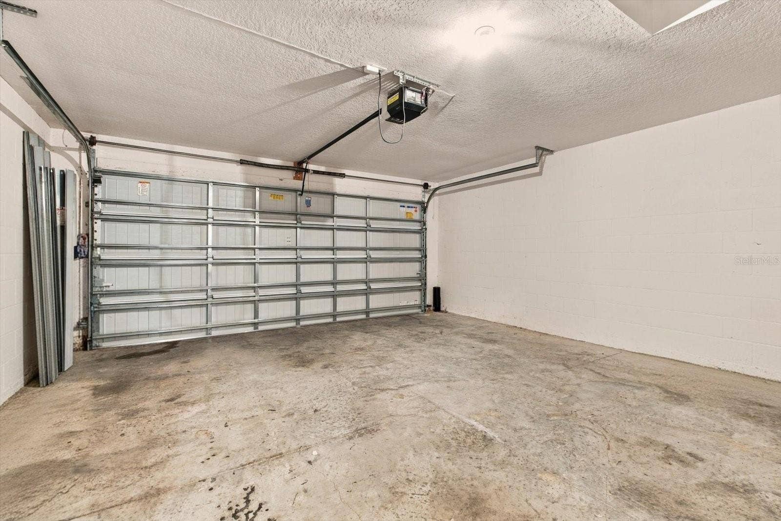 810 CHATHAM WALK DRIVE, Ruskin, FL 33570 810 CHATHAM WALK DRIVE, Ruskin, FL 33570