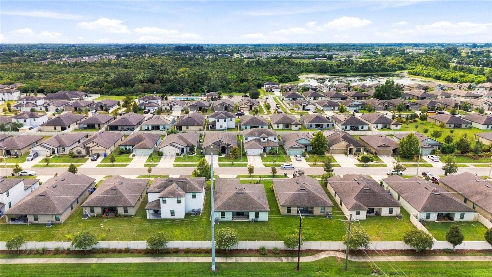810 CHATHAM WALK DRIVE, Ruskin, FL 33570 810 CHATHAM WALK DRIVE, Ruskin, FL 33570