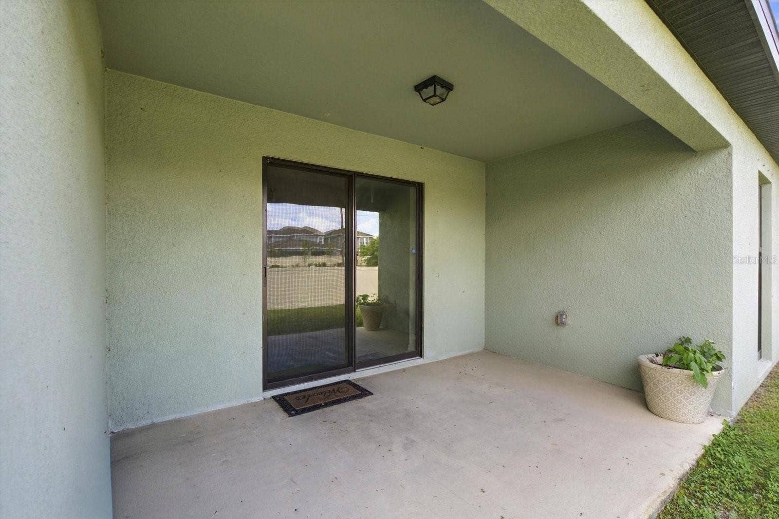 810 CHATHAM WALK DRIVE, Ruskin, FL 33570 810 CHATHAM WALK DRIVE, Ruskin, FL 33570
