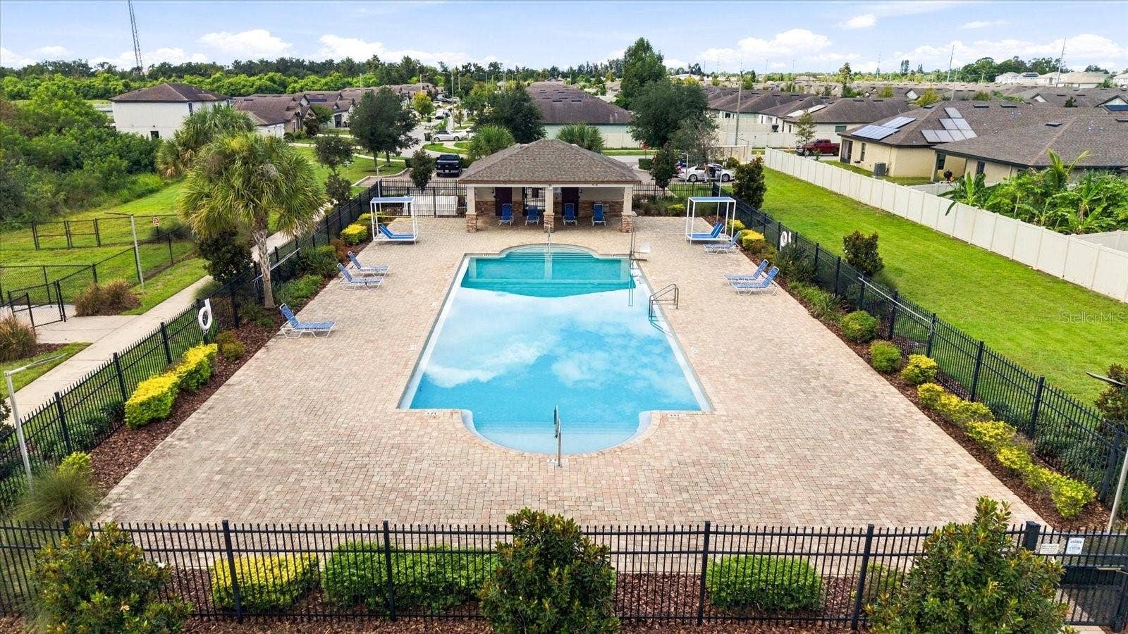 810 CHATHAM WALK DRIVE, Ruskin, FL 33570 810 CHATHAM WALK DRIVE, Ruskin, FL 33570
