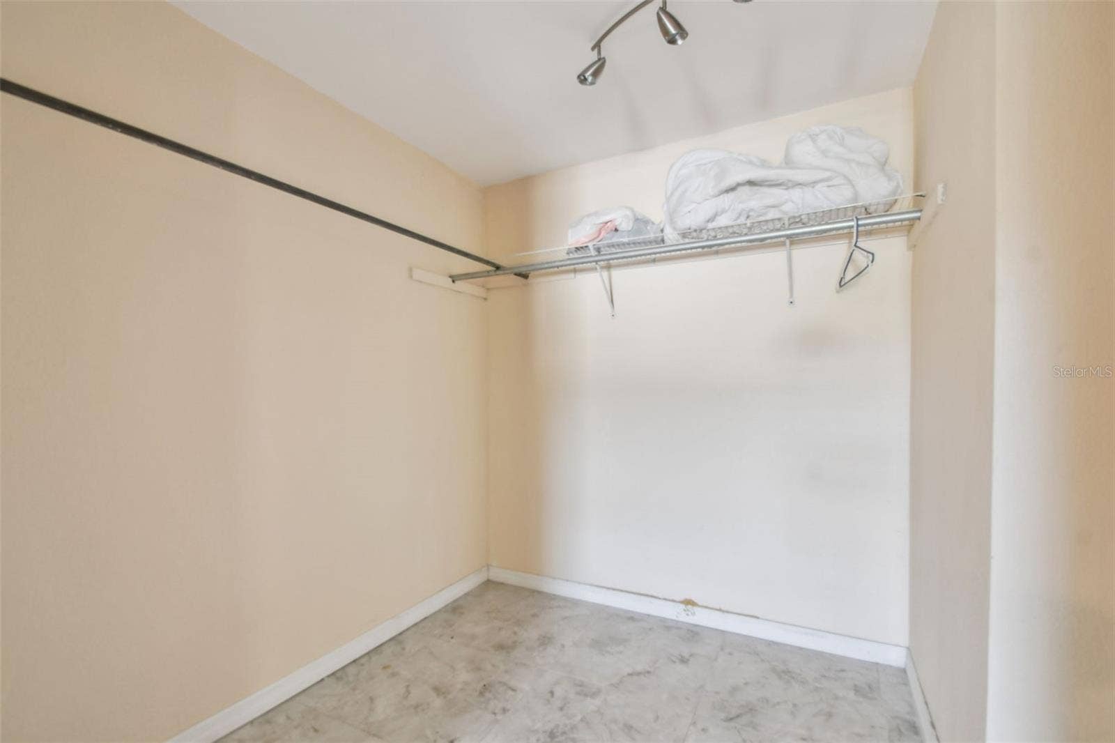 1377 S WASHINGTON AVENUE, Clearwater, FL 33756