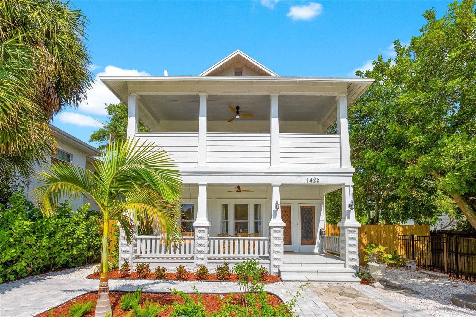 1423 DR MARTIN LUTHER KING JR STREET N, St Petersburg, FL 33704 1423 DR MARTIN LUTHER KING JR STREET N, St Petersburg, FL 33704