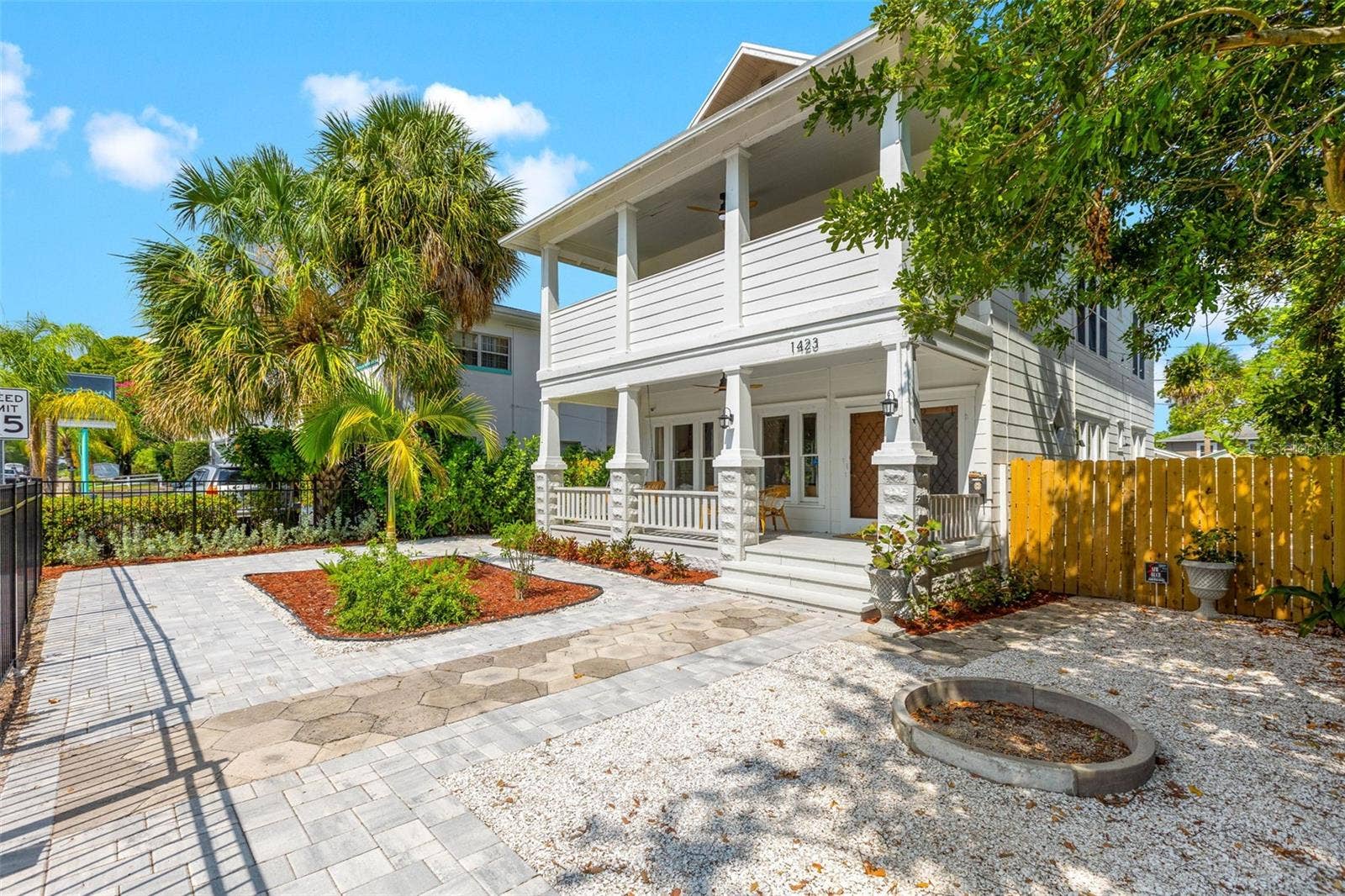 1423 DR MARTIN LUTHER KING JR STREET N, St Petersburg, FL 33704 1423 DR MARTIN LUTHER KING JR STREET N, St Petersburg, FL 33704