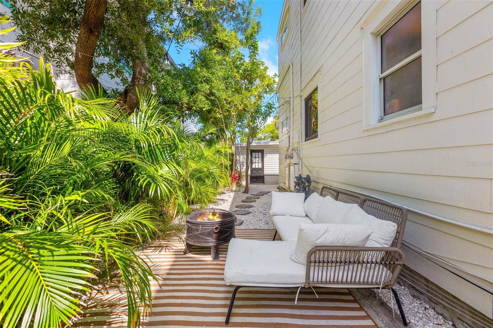 1423 DR MARTIN LUTHER KING JR STREET N, St Petersburg, FL 33704 1423 DR MARTIN LUTHER KING JR STREET N, St Petersburg, FL 33704