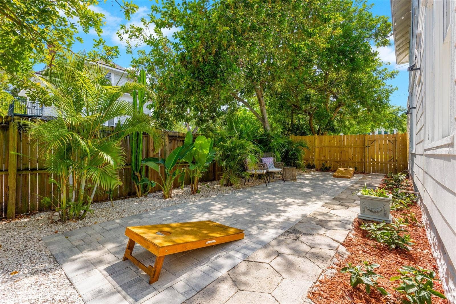 1423 DR MARTIN LUTHER KING JR STREET N, St Petersburg, FL 33704 1423 DR MARTIN LUTHER KING JR STREET N, St Petersburg, FL 33704