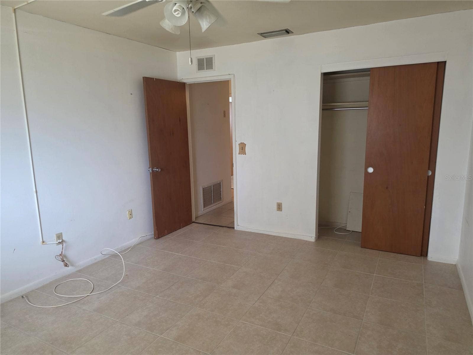 5850 21ST STREET N, #15, St Petersburg, FL 33714 Second Bedroom