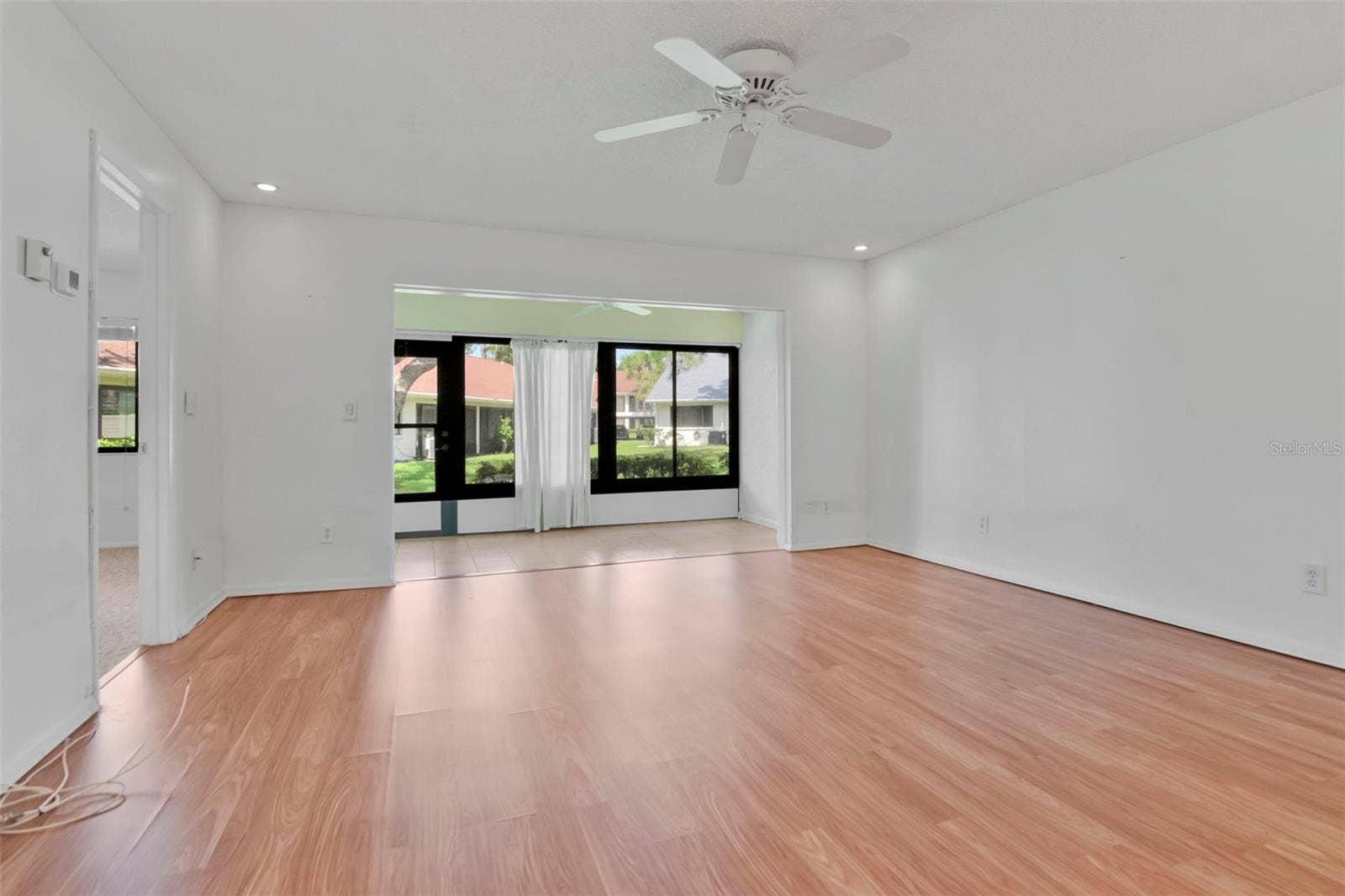2569 LAURELWOOD DRIVE, #11B, Clearwater, FL 33763