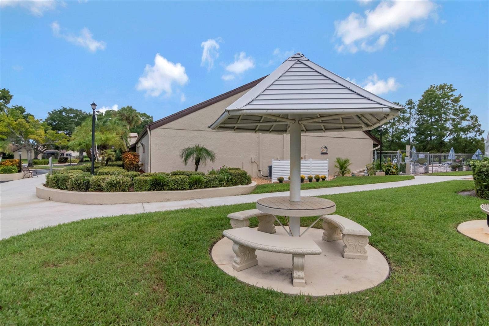2569 LAURELWOOD DRIVE, #11B, Clearwater, FL 33763
