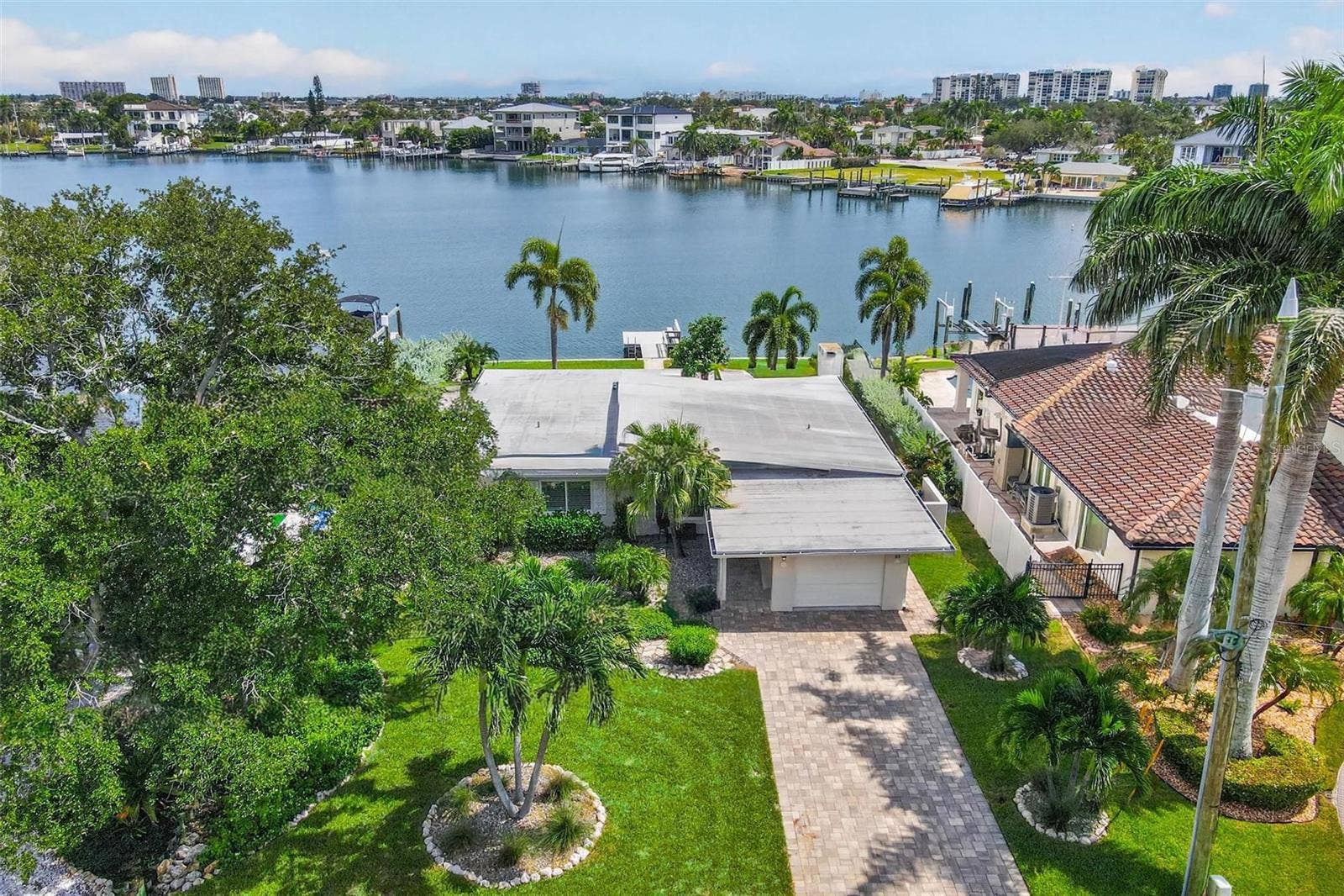 53 DOLPHIN DRIVE, Treasure Island, FL 33706 53 DOLPHIN DRIVE, Treasure Island, FL 33706