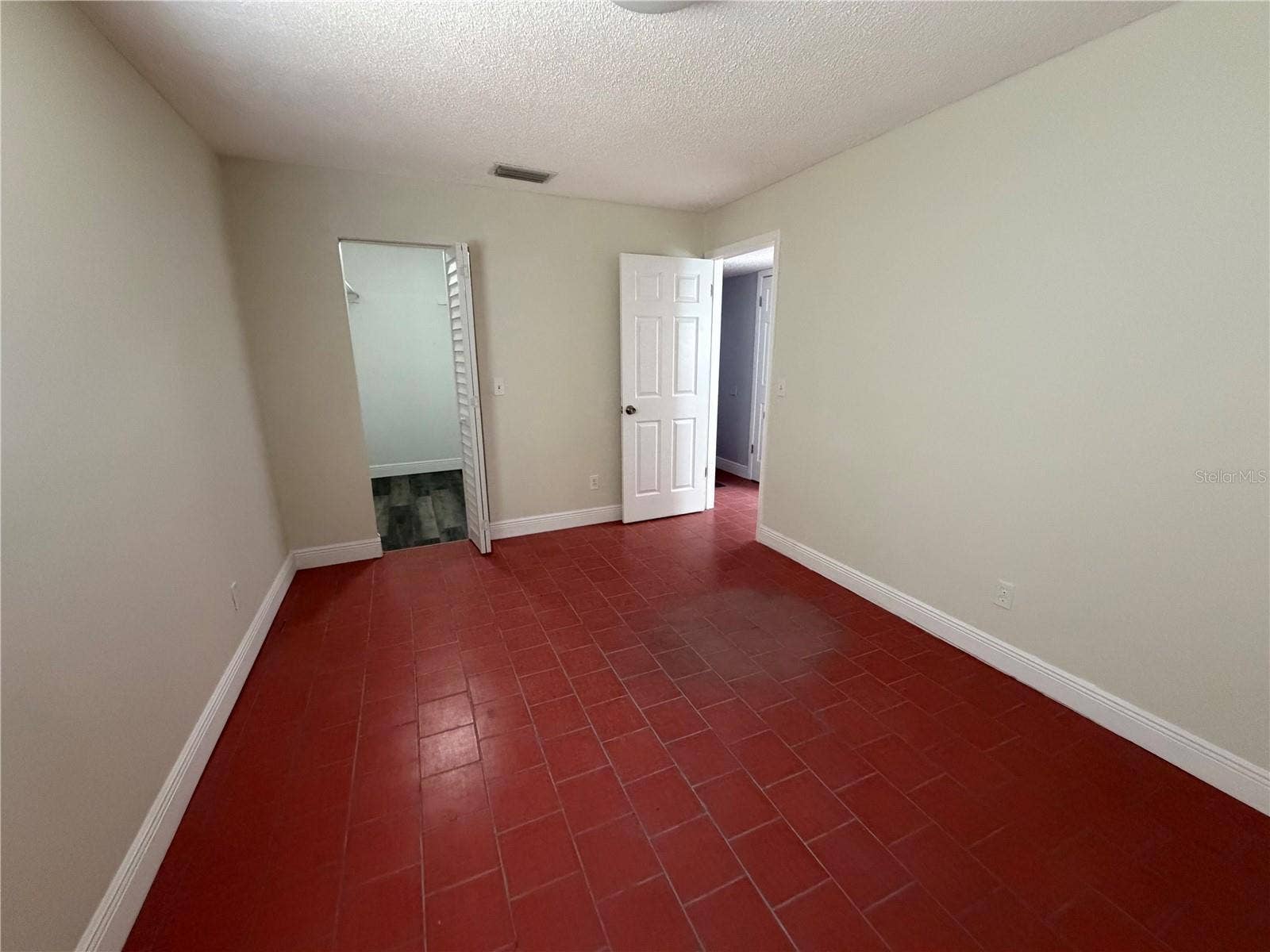 3096 GREEN ACRES AVENUE, Largo, FL 33771 3096 GREEN ACRES AVENUE, Largo, FL 33771