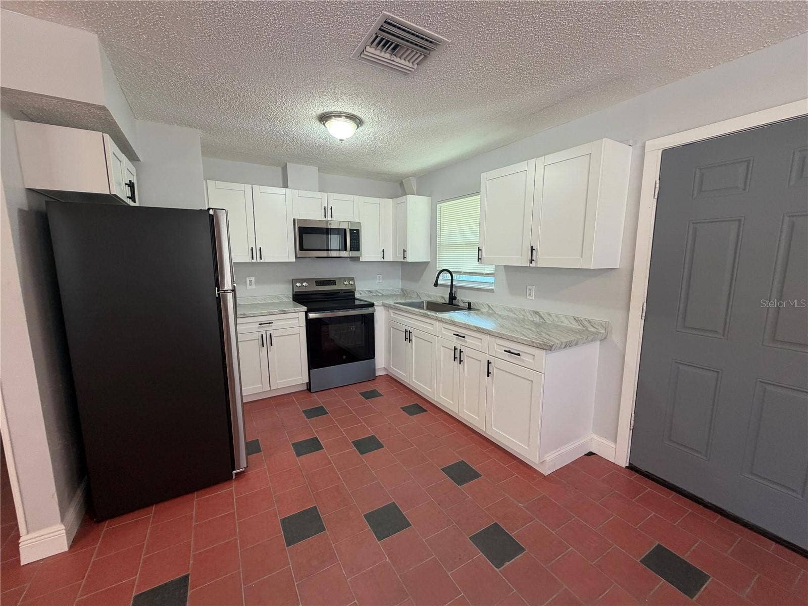 3096 GREEN ACRES AVENUE, Largo, FL 33771 3096 GREEN ACRES AVENUE, Largo, FL 33771