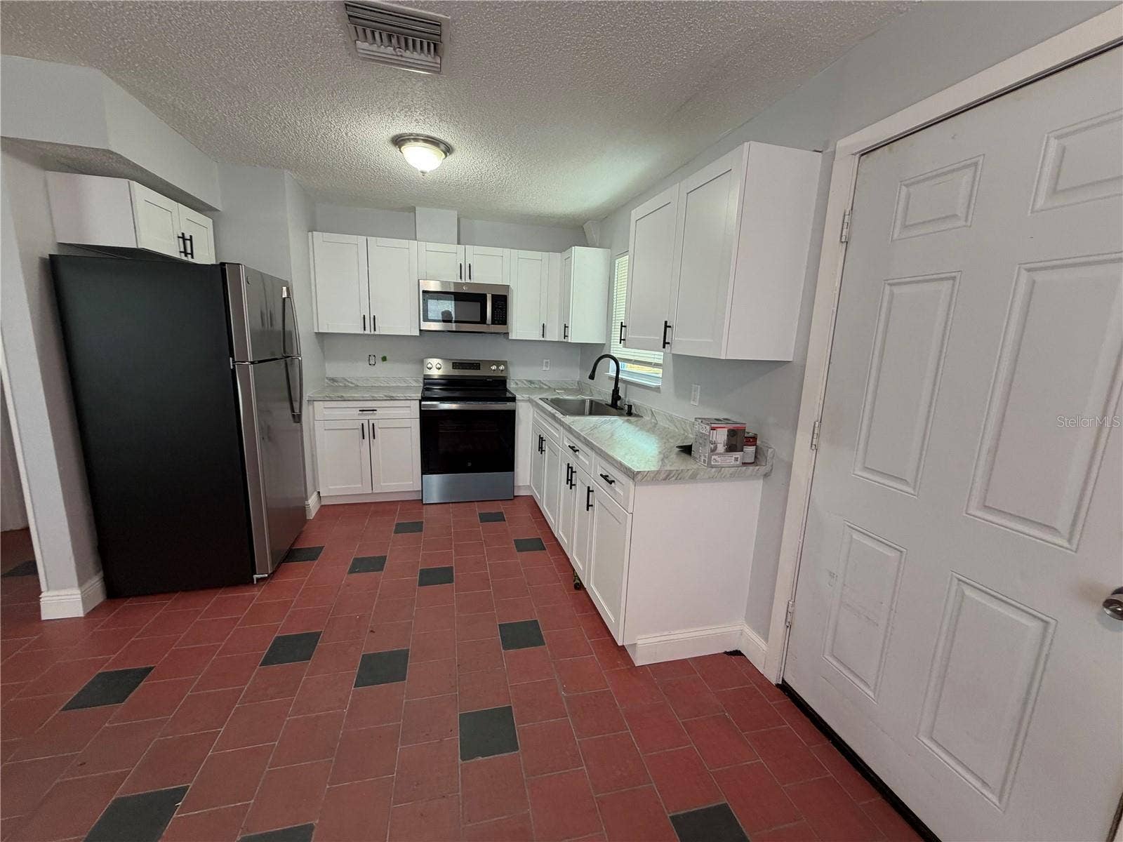3096 GREEN ACRES AVENUE, Largo, FL 33771 3096 GREEN ACRES AVENUE, Largo, FL 33771
