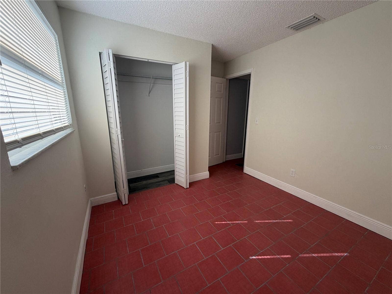 3096 GREEN ACRES AVENUE, Largo, FL 33771 3096 GREEN ACRES AVENUE, Largo, FL 33771