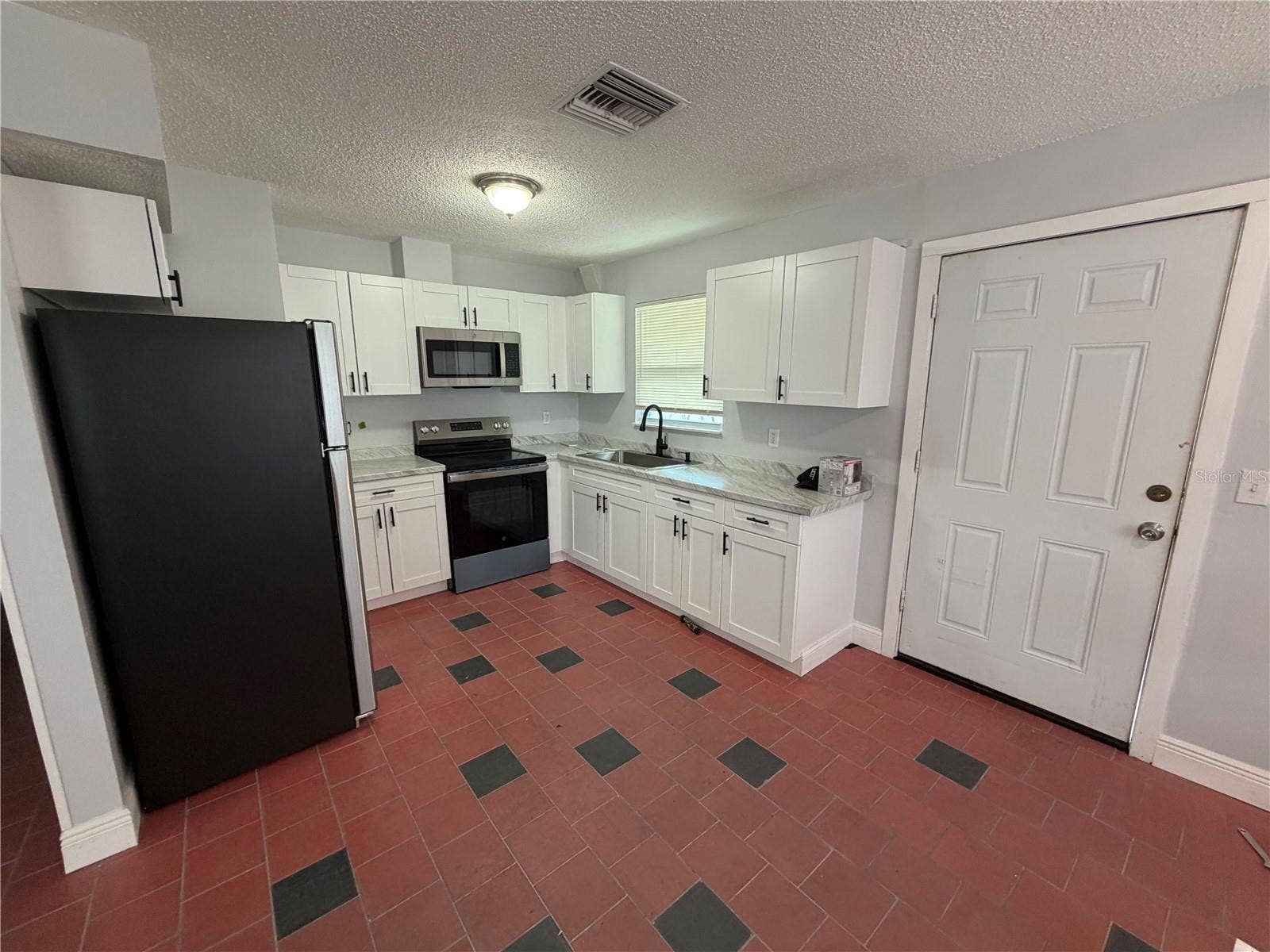3096 GREEN ACRES AVENUE, Largo, FL 33771 3096 GREEN ACRES AVENUE, Largo, FL 33771