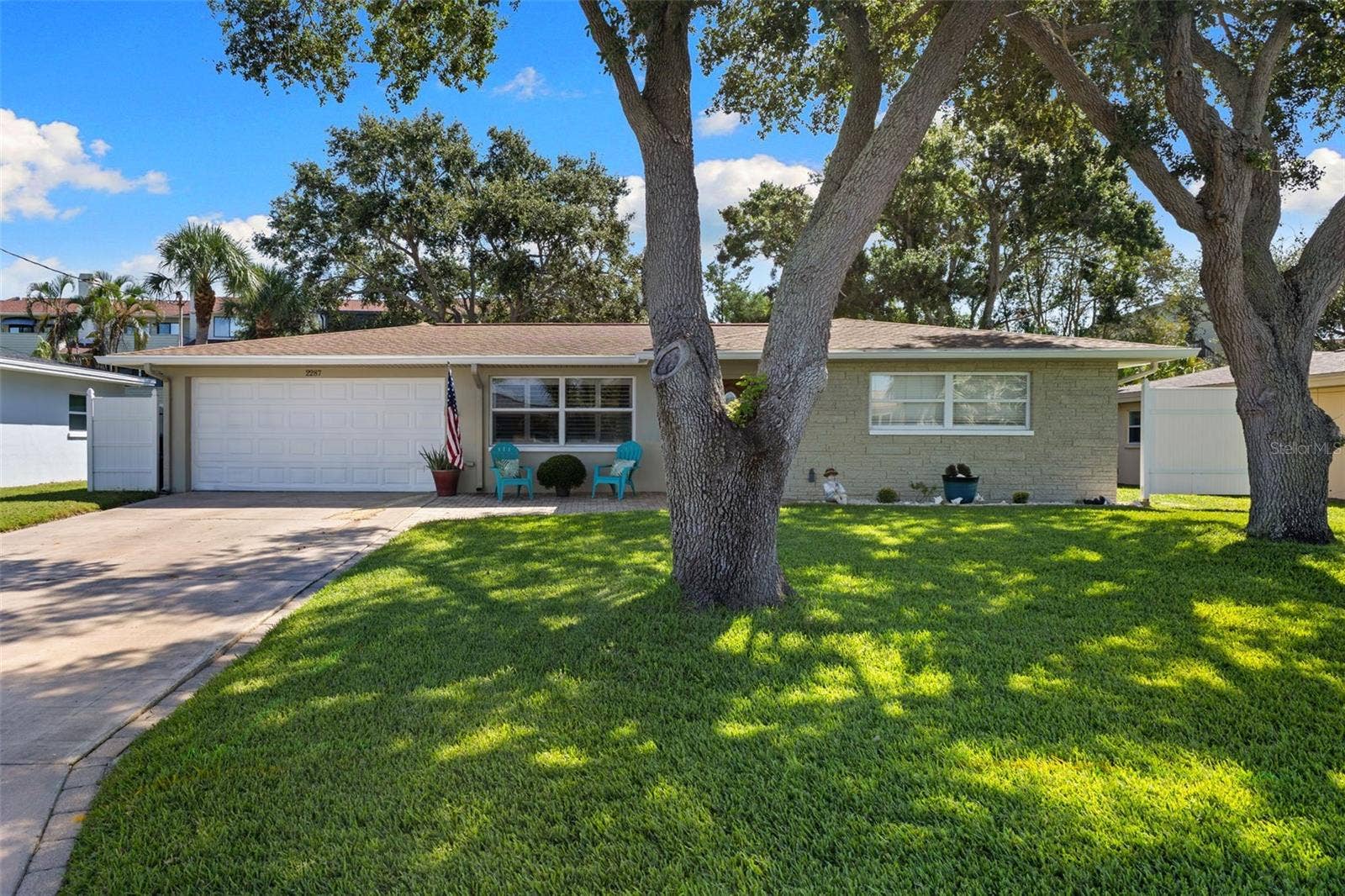 2287 CAROLYN DRIVE, Dunedin, FL 34698 2287 CAROLYN DRIVE, Dunedin, FL 34698