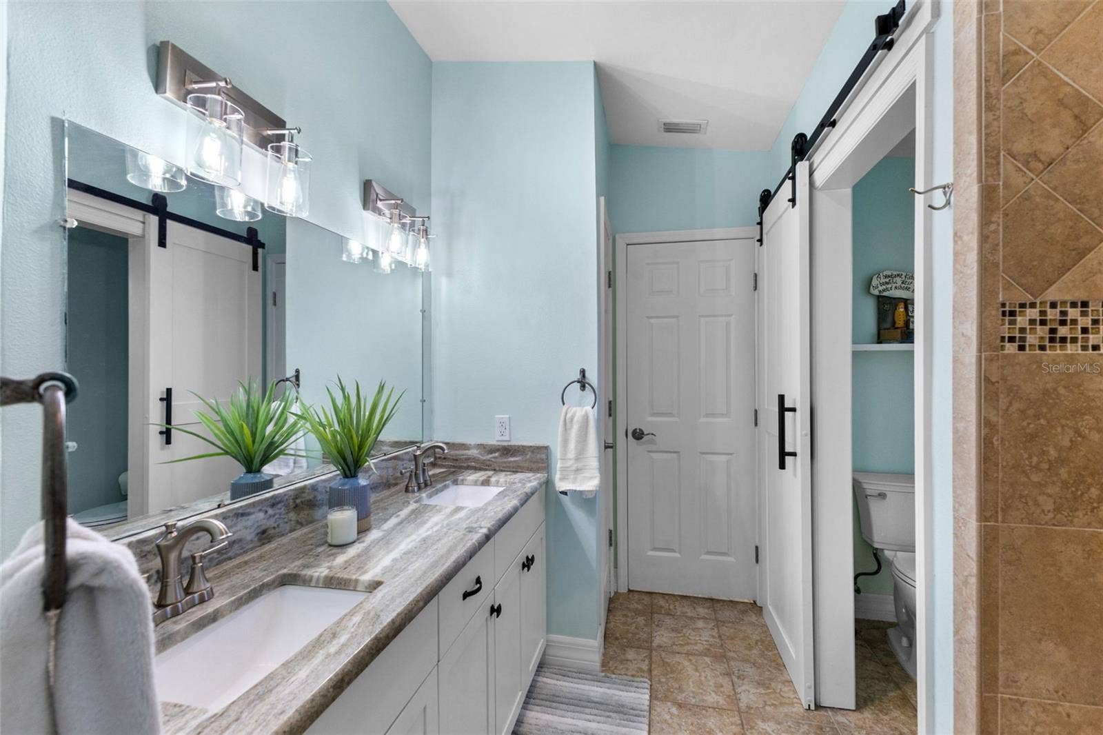2287 CAROLYN DRIVE, Dunedin, FL 34698 Primary Bathroom