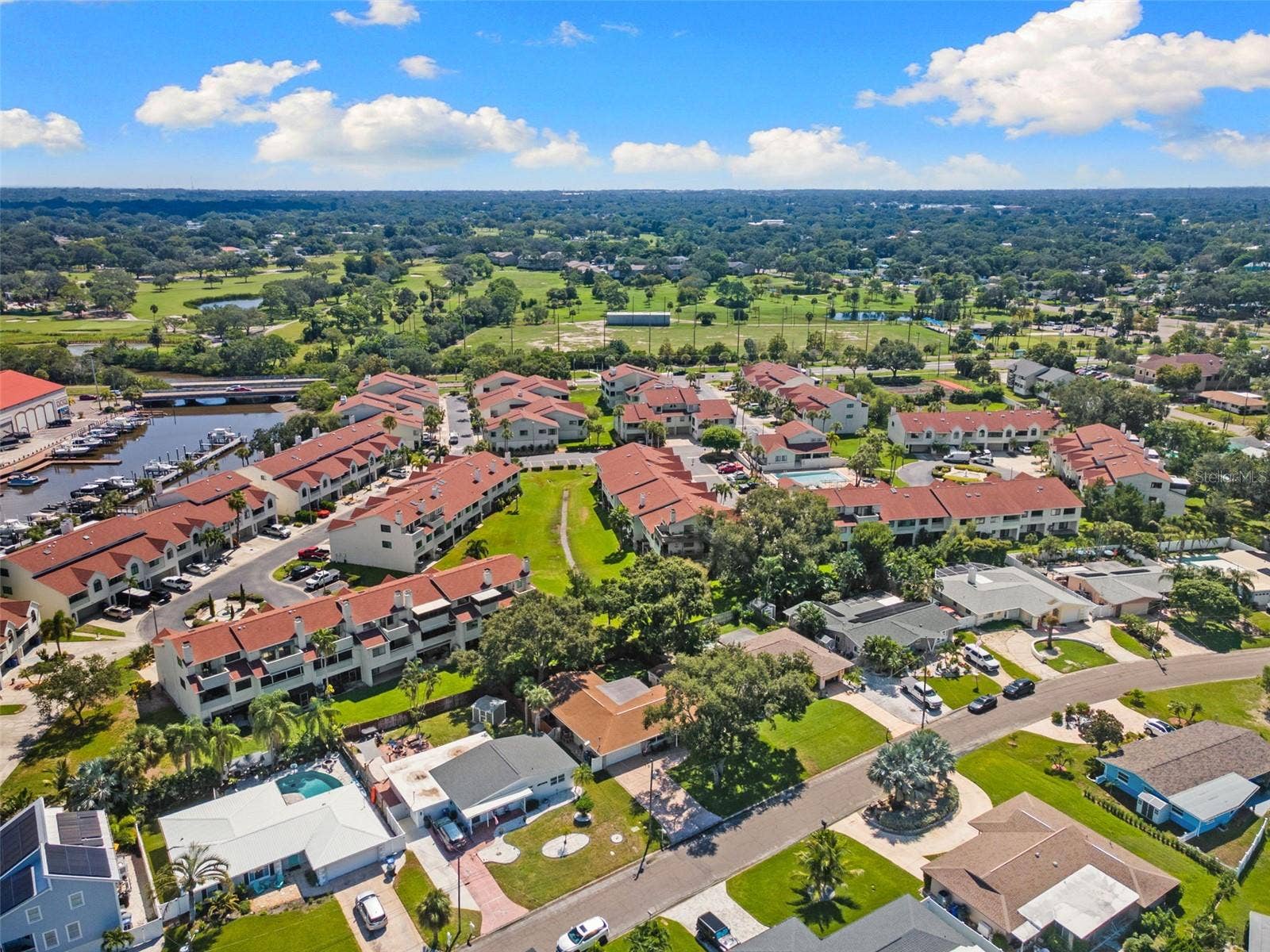 2287 CAROLYN DRIVE, Dunedin, FL 34698 2287 CAROLYN DRIVE, Dunedin, FL 34698