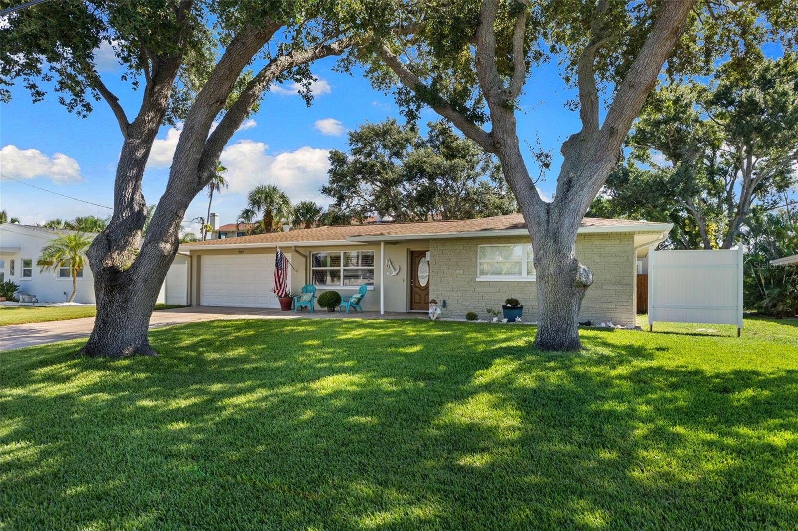 2287 CAROLYN DRIVE, Dunedin, FL 34698 2287 CAROLYN DRIVE, Dunedin, FL 34698