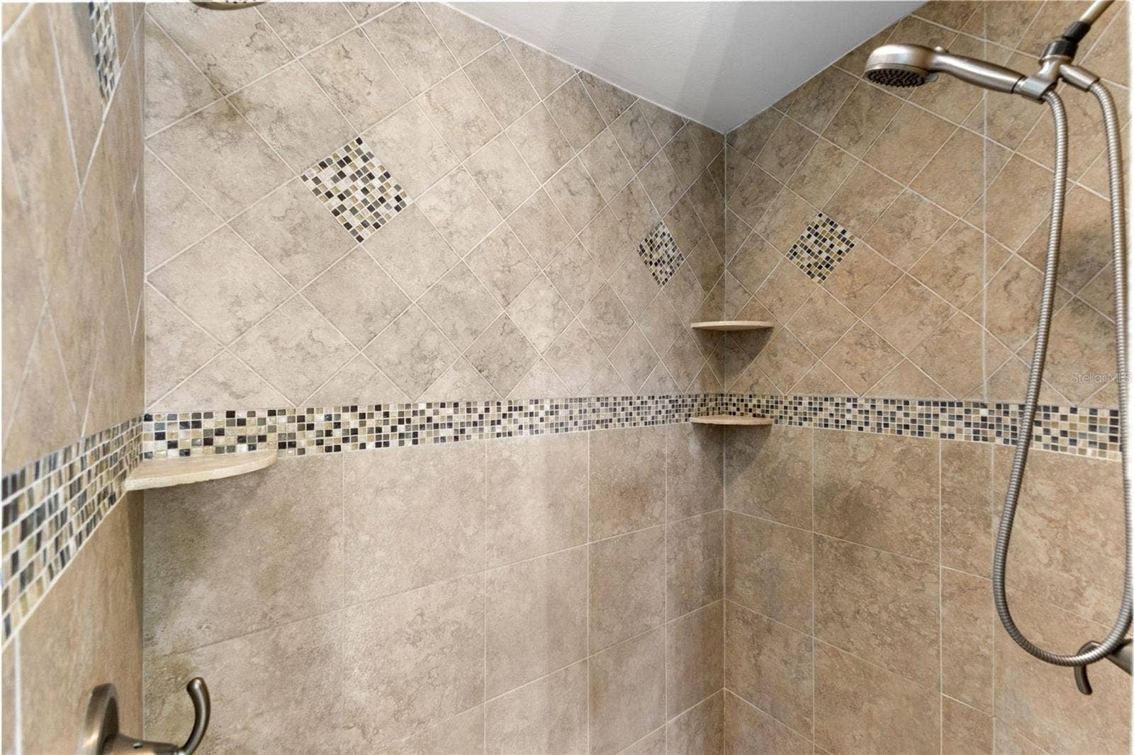 2287 CAROLYN DRIVE, Dunedin, FL 34698 Primary Bathroom